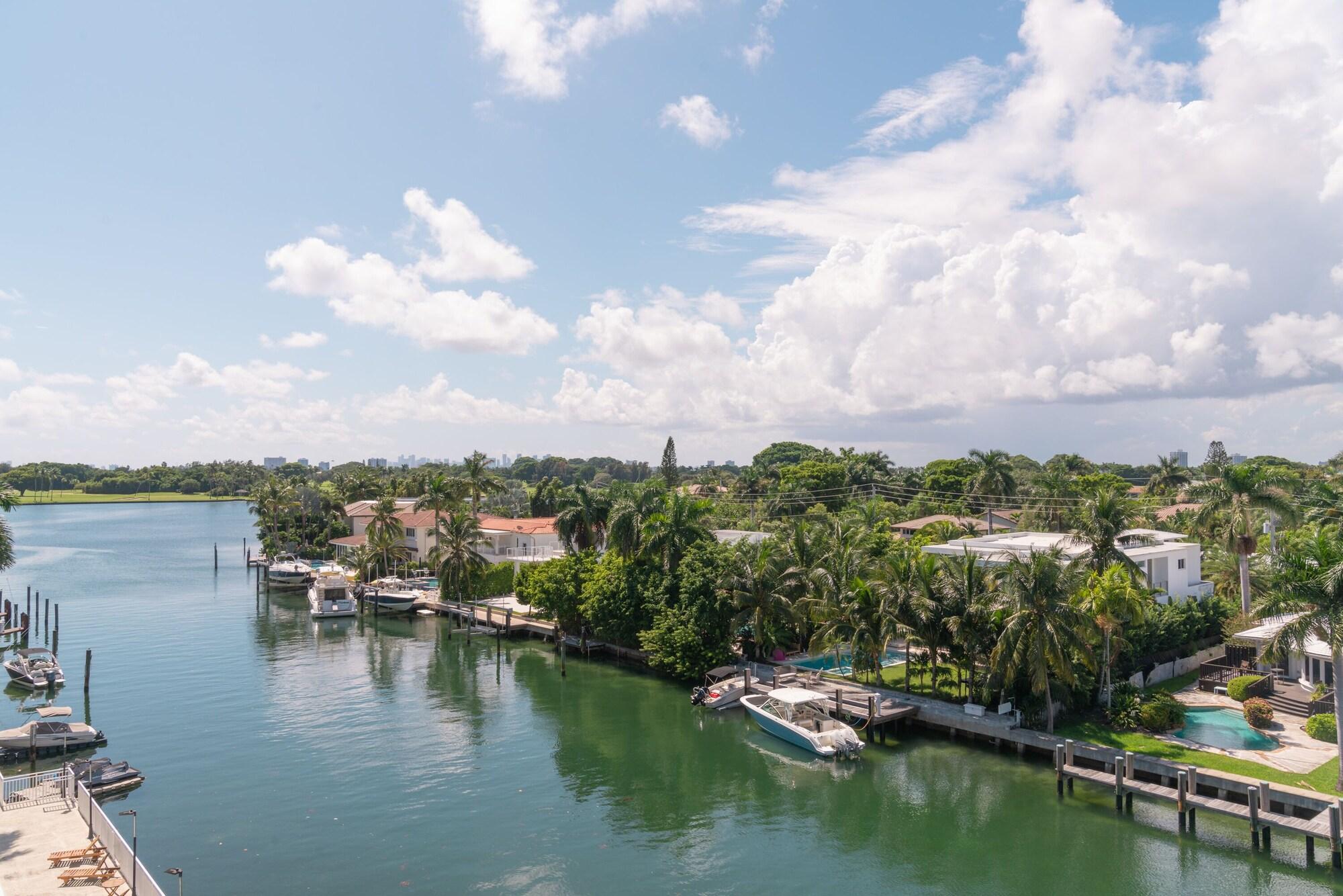 ทีอาร์วายพี บาย วินด์แฮม ไมอามี เบย์ ฮาร์เบอร์ Hotel Bay Harbor Islands ภายนอก รูปภาพ